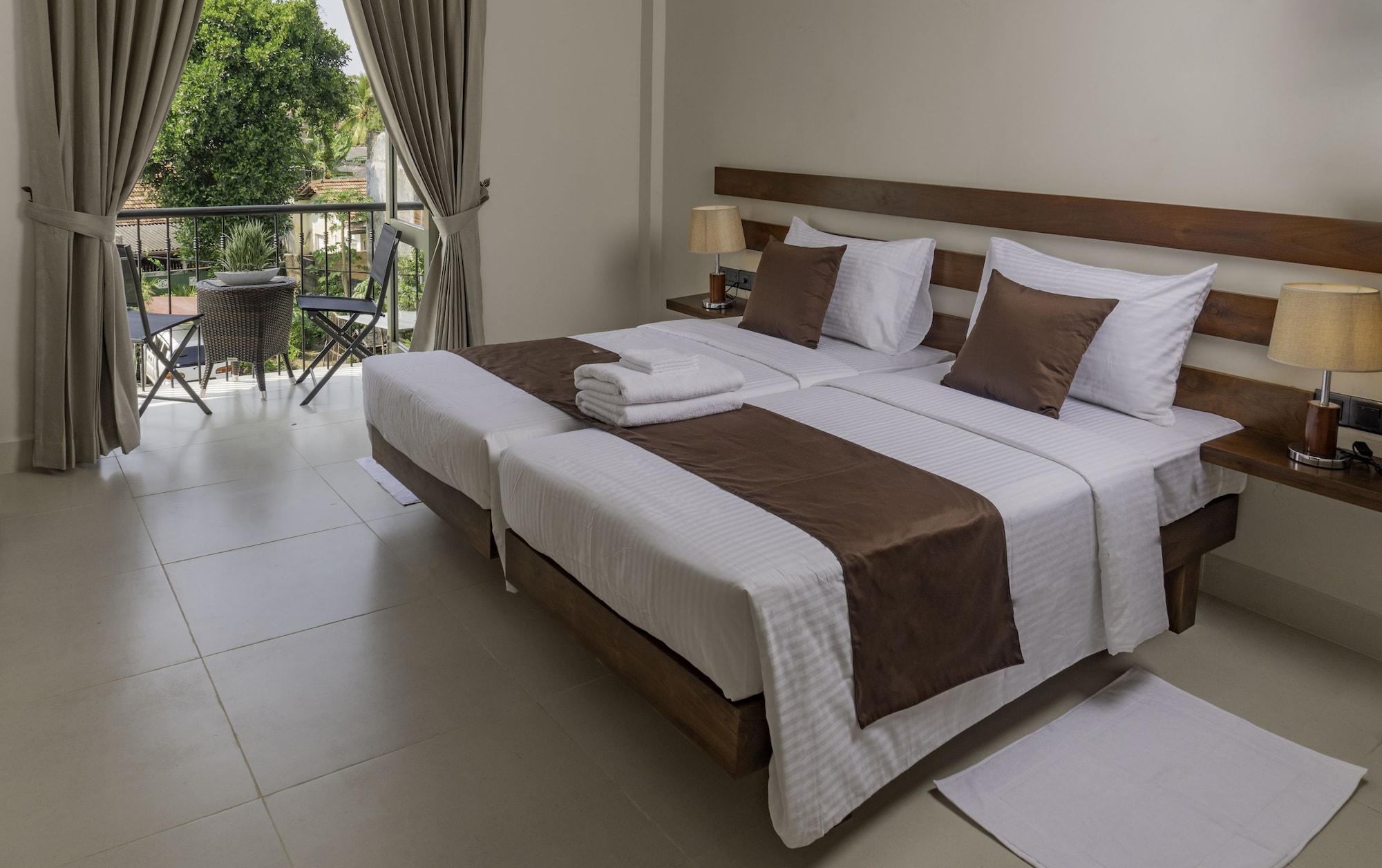 Hive 68 - Hotel And Resorts Negombo Eksteriør bilde